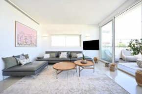 3BR Penthouse at Hilton Beach by HolyGuest